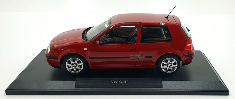 Norev 1/18 Scale Diecast 188573 - 2002 VW Golf - Red