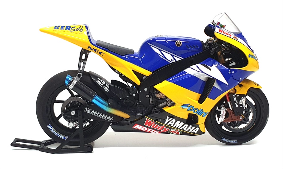 Minichamps 1/12 Scale 122 083052 - Yamaha YZR-M1 MotoGP 2008 - SIGNED Toseland