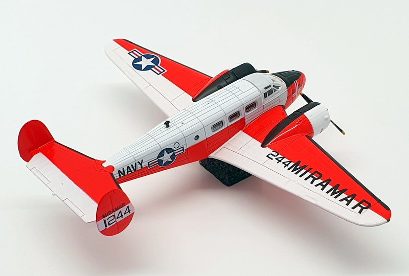 Oxford Diecast 1/72 Scale 72BE003 - Twin Beech 51244 - US Navy NAS Mirimar