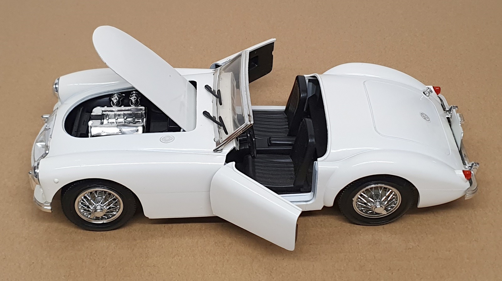 Polistil 1/16 MG MGA MKI Twin Cam Spider ◇ British Racing Green