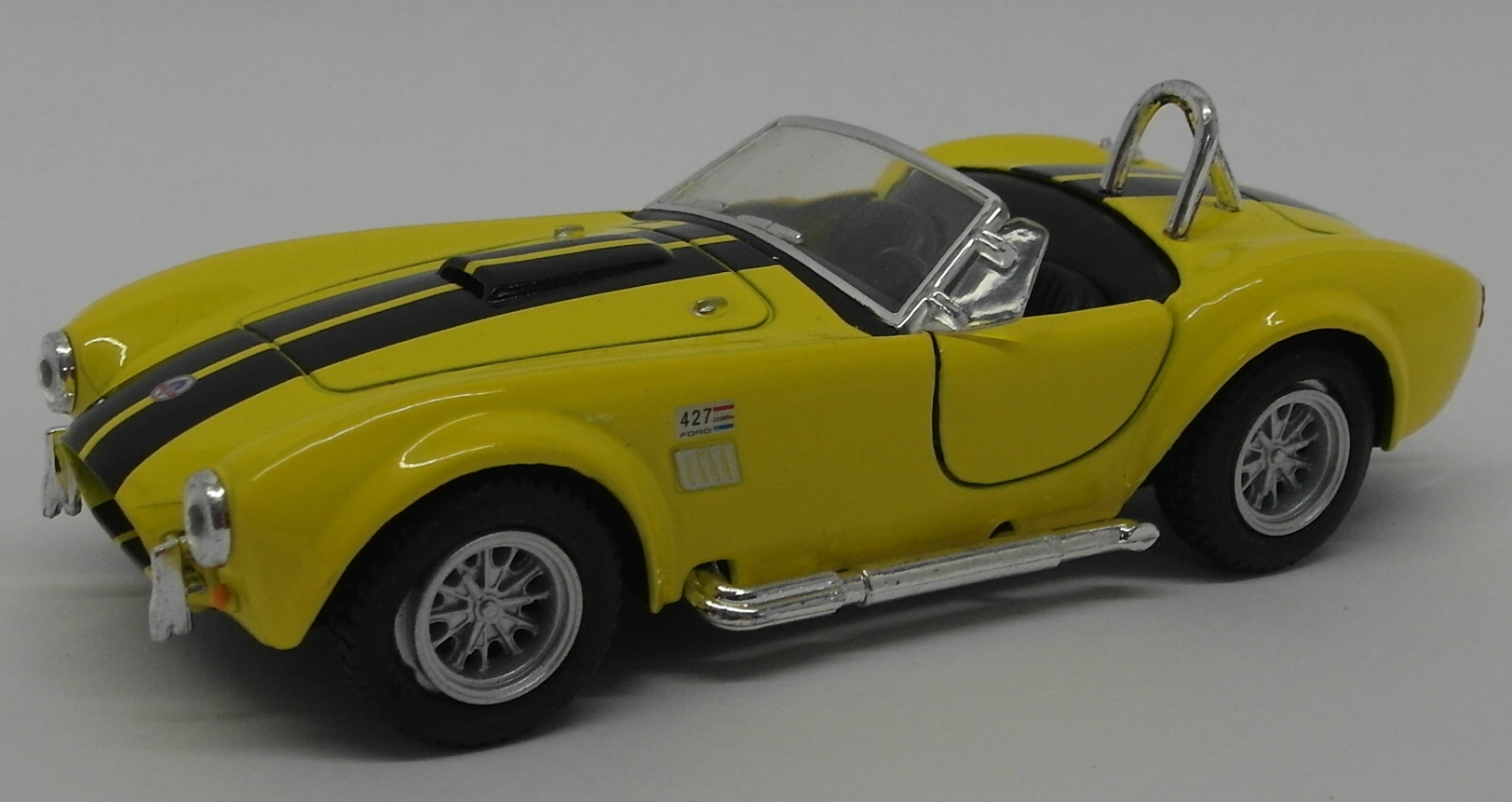 1965 Shelby Cobra 427 S/C Yellow - Kinsmart Pull Back & Go Diecast Metal Model