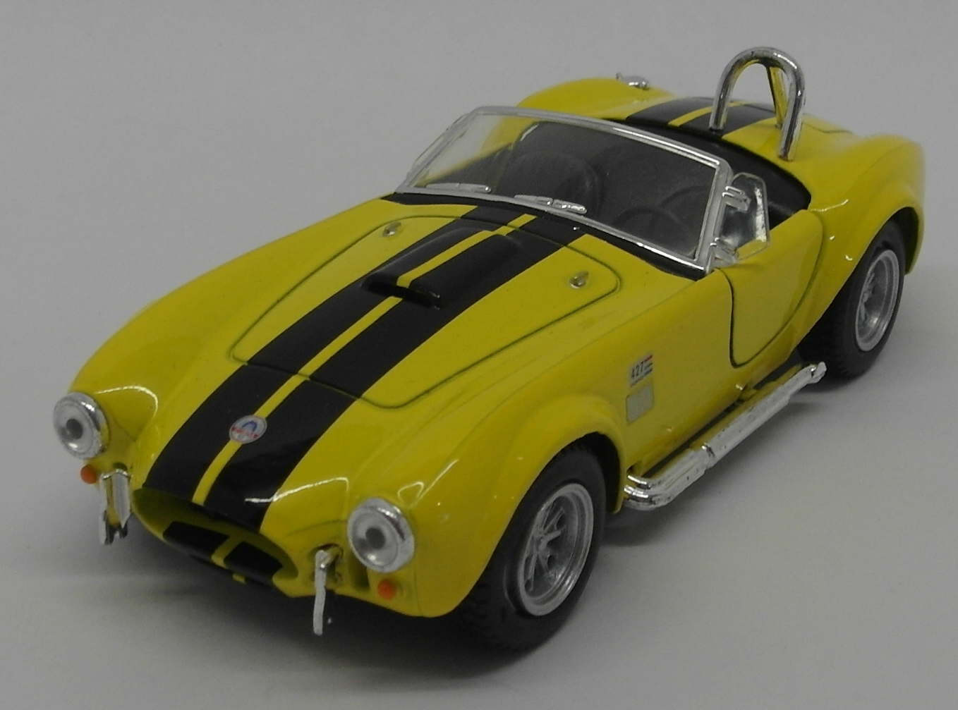 1965 Shelby Cobra 427 S/C Yellow - Kinsmart Pull Back & Go Diecast Metal Model