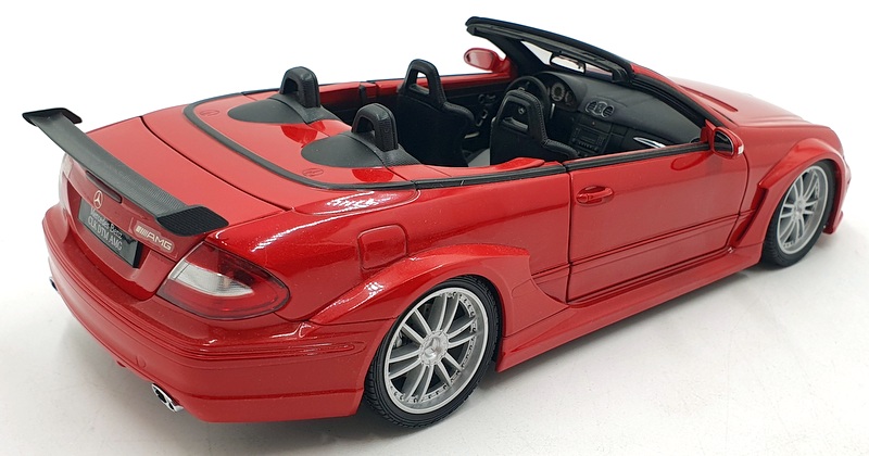 Kyosho 1/18 scale Diecast DC8524J - Mercedes-Benz CLK DTM
