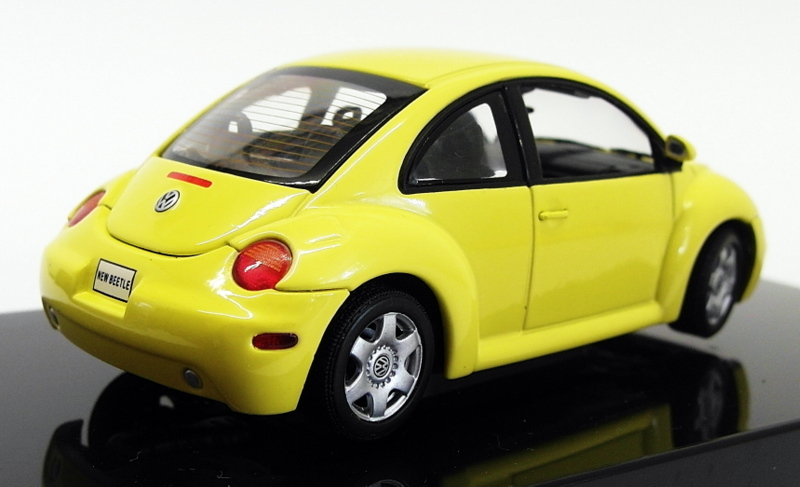 Autoart 1/43 Scale Model Car 59733 - VW New Beetle - Yellow