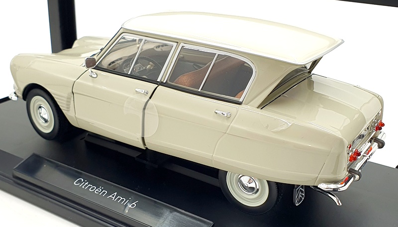 Norev 1/18 Scale Diecast 181529 - Citroen Ami 6 1965 - Pavos White