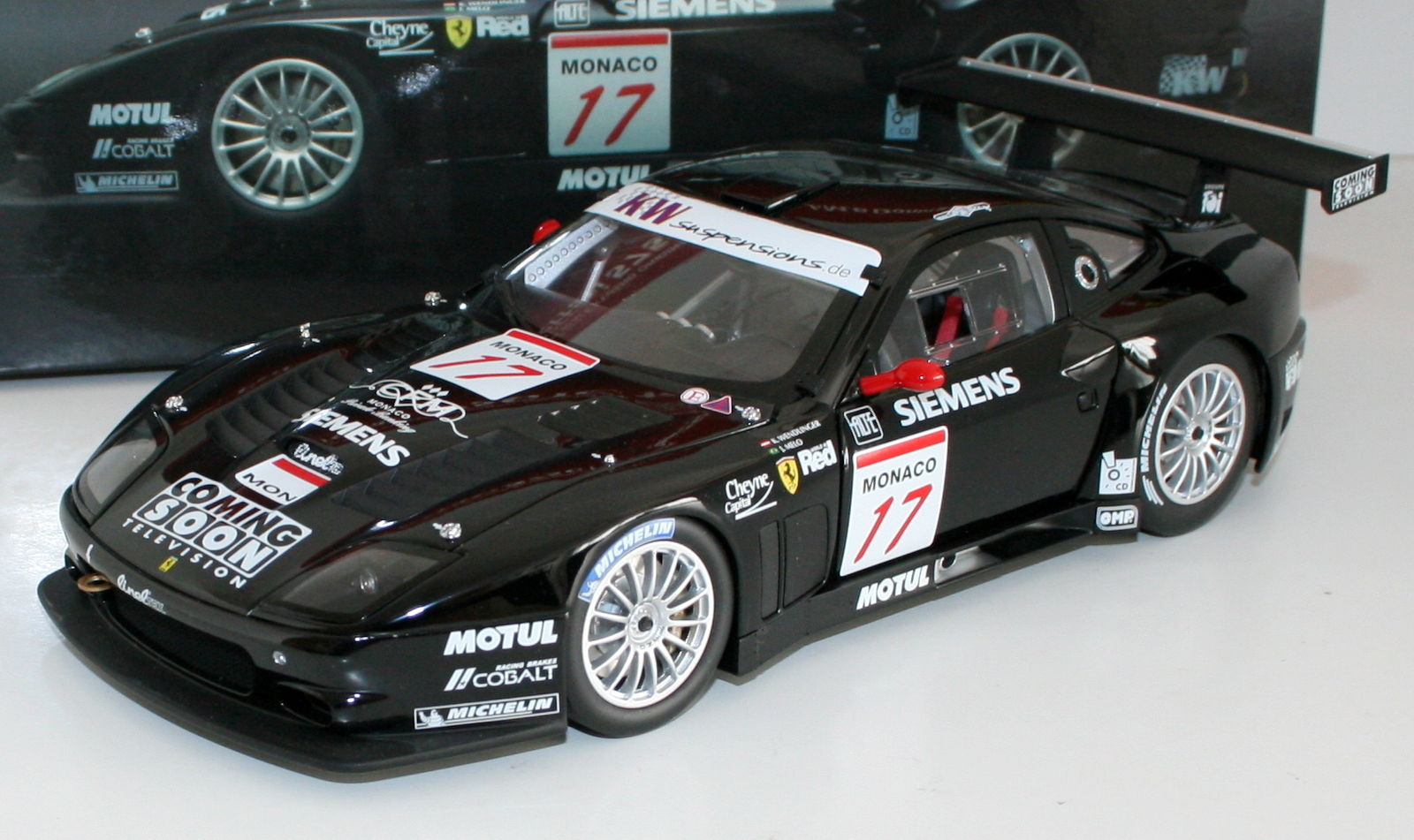 KYOSHO 1/18 - 08393C FERRARI 575 GTC - TEAM JMB DONNINGTON 2004