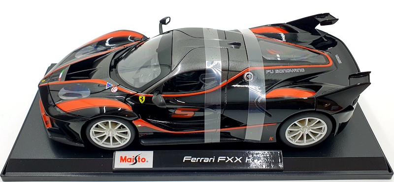 Maisto 1/18 Scale Diecast 46629 - Ferrari FXX K #5 - Black