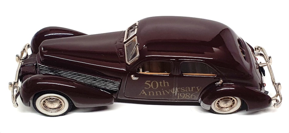 Minimarque 43 1/43 Scale US10A - 1936 Cord Winchester 50th Anniversary - Maroon