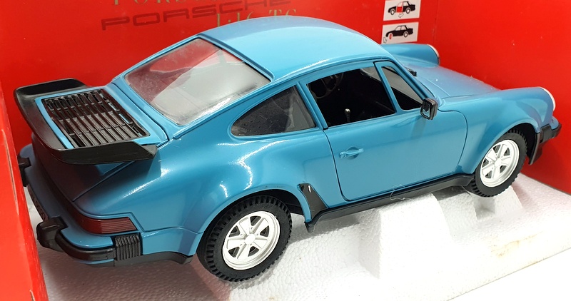 Polistil 1/16 Scale Diecast - 043942 - Porsche 911 Turbo TG - Blue
