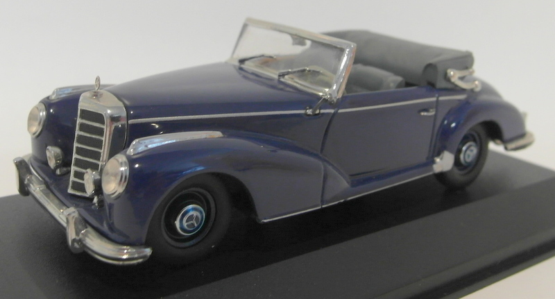 Minichamps 1/43 Scale diecast 032331 Mercedes Benz 300 S Cabriolet 1951-55 Blue