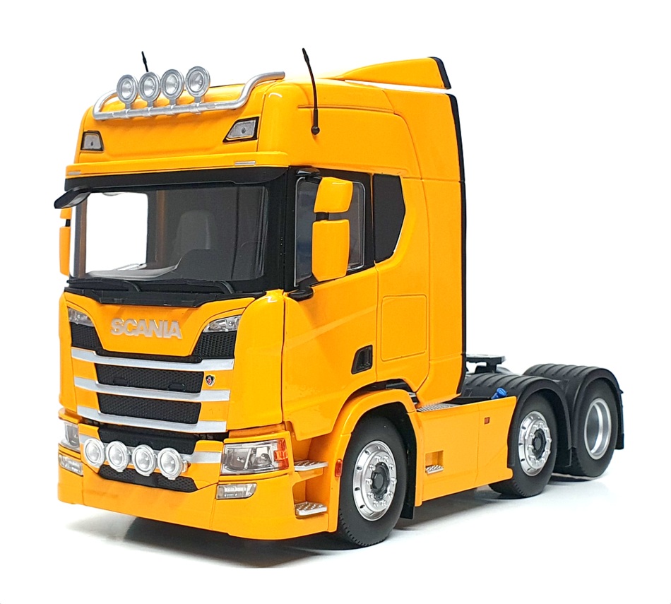 Marge Models 1/32 Scale Diecast 2015-04 - Scania R500 6x2 Truck - Yellow