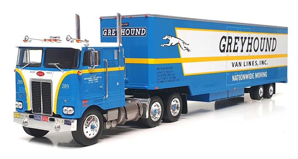 Iconic Replicas 1/43 Scale 43-0363 - Peterbilt 352 Pacemaker Truck - Greyhound