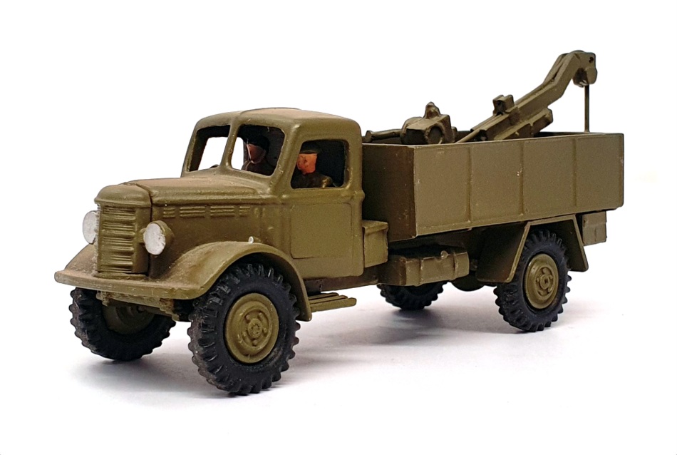 B&B Models 1/60 Scale BB01L - Bedford Military Tow Truck - Green