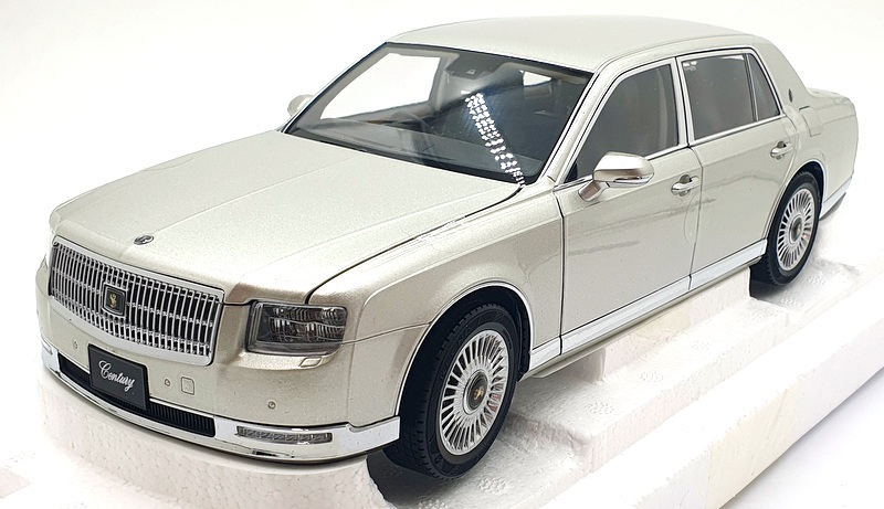 LCD Models 1/18 Scale Diecast LCD18011SI - Toyota Century