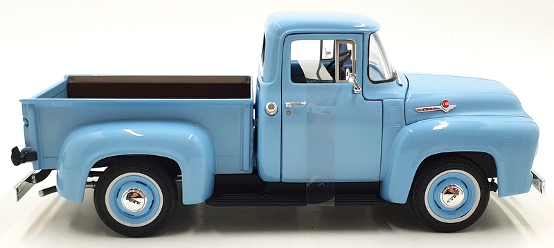 Modèle Réduit Ford F-100 Pick-Up 1956 Bleu Clair échelle 1:18 - Marque Autoworld - Neuf Dans Sa Boîte