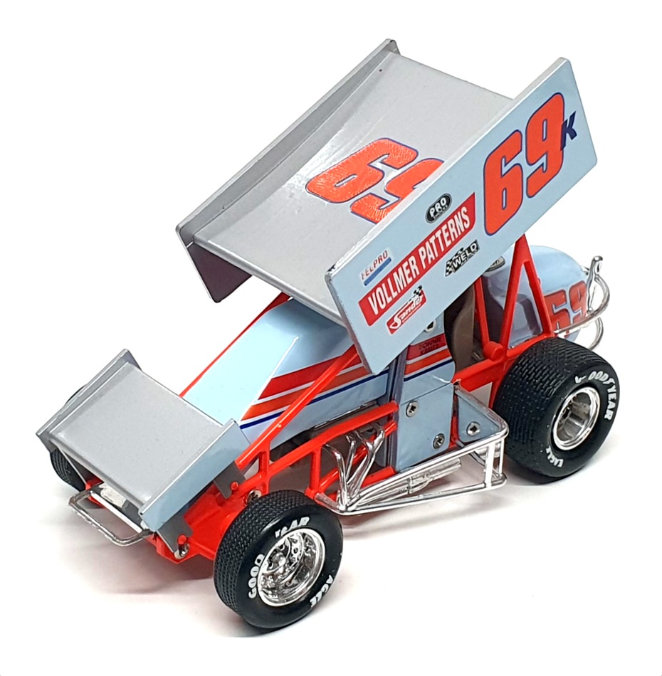 レーシングチャンピオン　 アクション　 1/24スケール Racing Champions 1/24 Scale SPT37 - Sprint Race Car #77 Moon