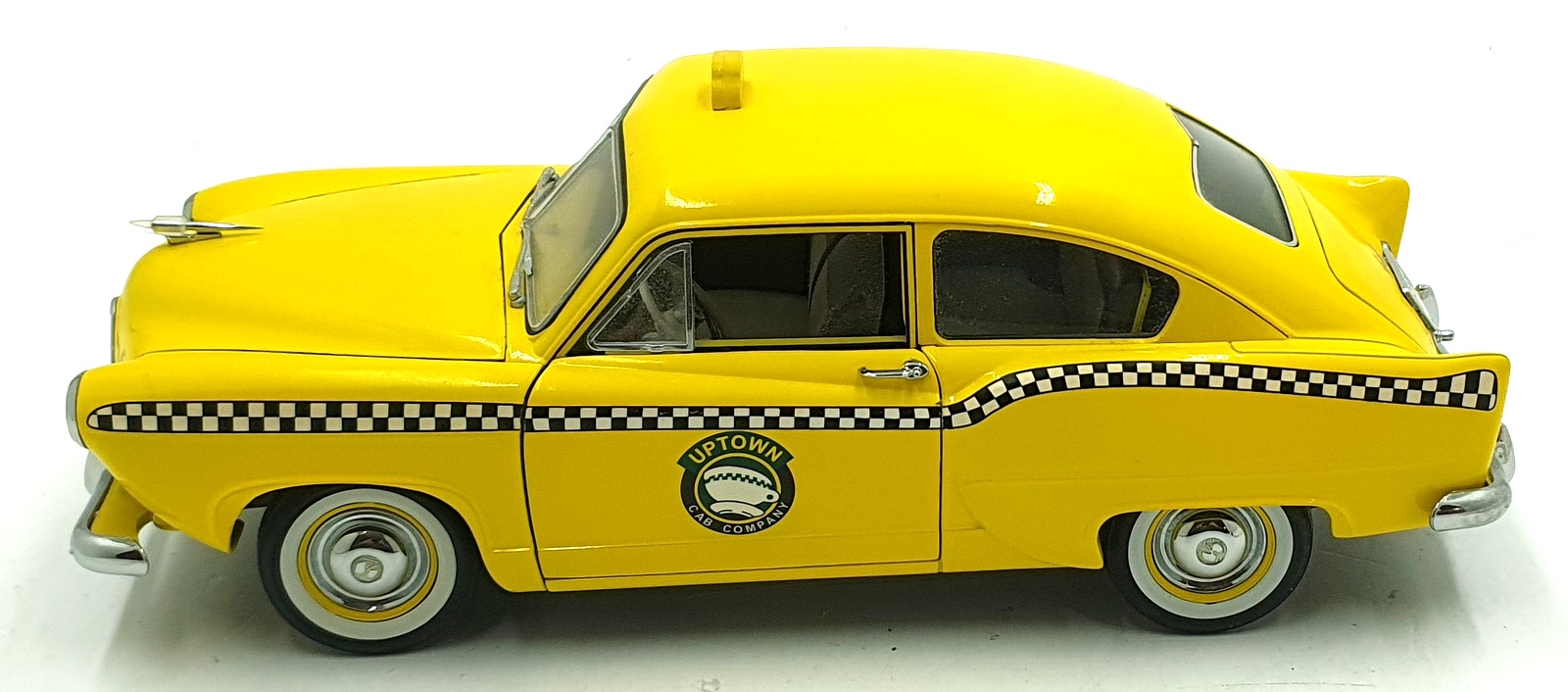Sun Star 1/18 Diecast 5105 - 1951 Kaiser Henry J Taxi - Yellow