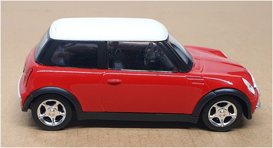 Solido A Century Of Cars 1/43 Scale AEU5130 - New Mini - Red/White