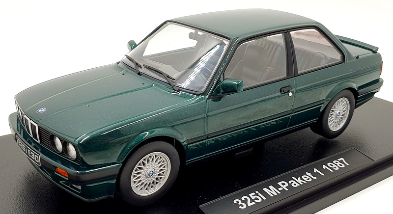 KK Scale 1/18 Scale Diecast KKDC180744 - BMW 325i M-Paket 1 1987 - Green KK Scale 1/18 Scale Diecast KKDC180744 - BMW 325i M-Paket 1 1987 - Green