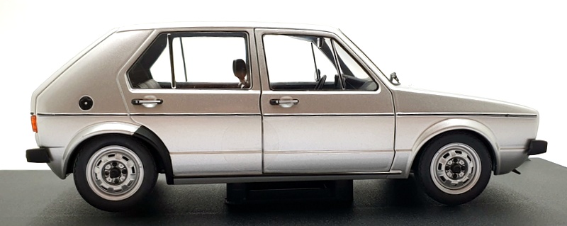 Solido 1/18 Scale Diecast S1800214 - Volkswagen Golf L 1983 - Grey Metal