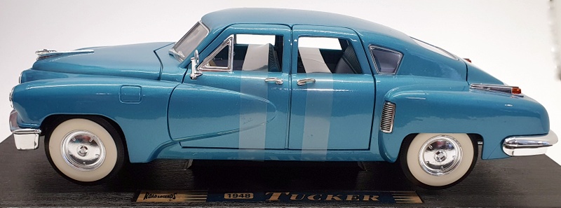 Road Legends 1/18 Scale 92268 - 1948 Tucker - Blue
