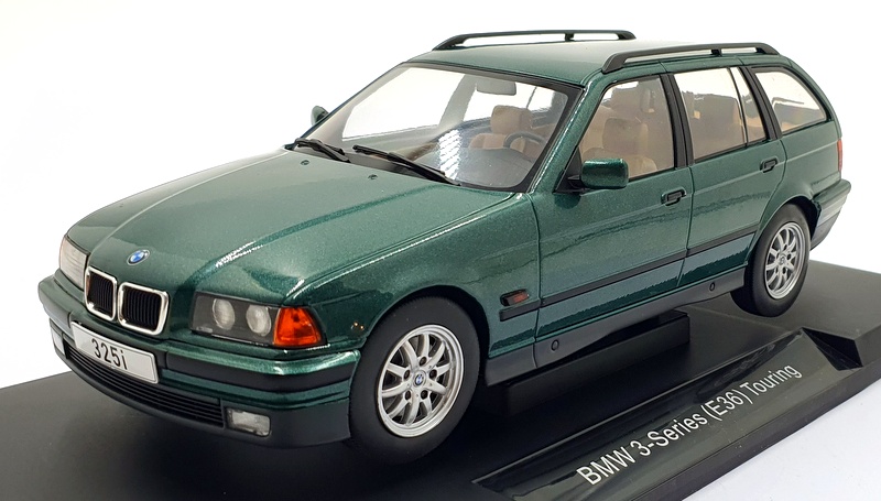 BMW 3er (E36) Touring in Dunkelgrün, Baujahr 1995