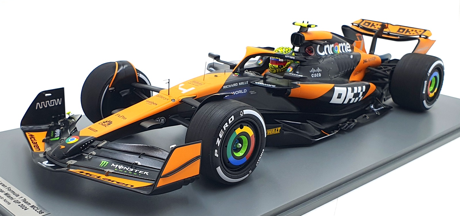 Spark 1/12 Scale 12S047 - McLaren F1 MCL38 Winner Miami 2024 #4 L.Norris Spark 1/12 Scale 12S047 - McLaren F1 MCL38 Winner Miami 2024 #4 L.Norris