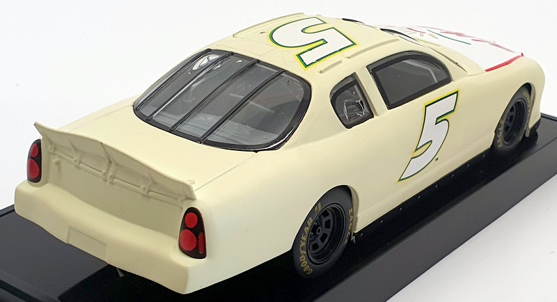 Racing Champions 1/24 99057 - Stock Car Chevy #5 Nascar - White