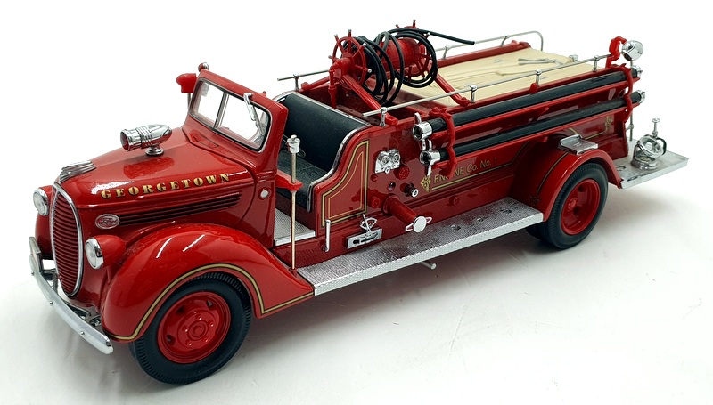 未開封　signature 1/24サイズ　1938フォード　消防車&消防士 Road Signature 1/24 Scale Diecast 20058 - 1938 Georgetown