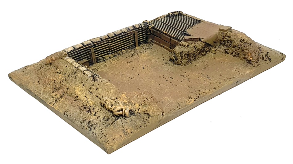 Conflix 1/100 Scale EM6505 - Desert / Tropical Ammo Stash Diorama