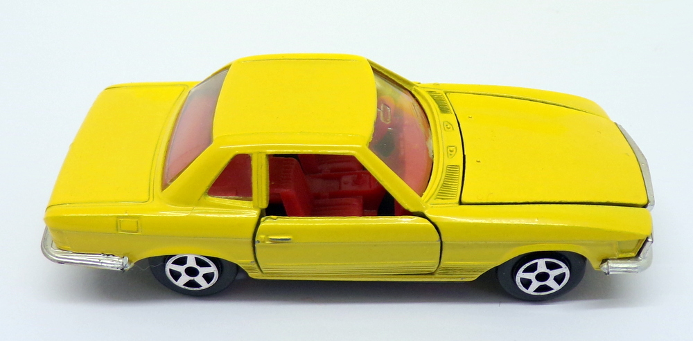 Norev Jet Car 1/43 Scale Model Car 821 - Mercedes Benz 350 - Yellow