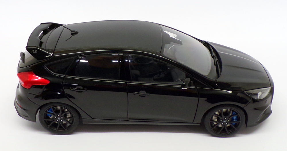 Autoart 1/18 Scale Model Car 72952 - 2016 Ford Focus RS - Shadow Black Autoart 1/18 Scale Model Car 72952 - 2016 Ford Focus RS - Shadow Black
