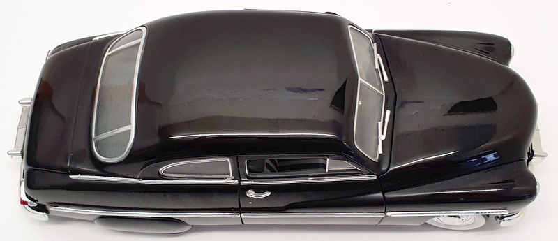 Ertl 1/18 Scale Model Car 32482 - 1949 Mercury Coupe James Dean - Black
