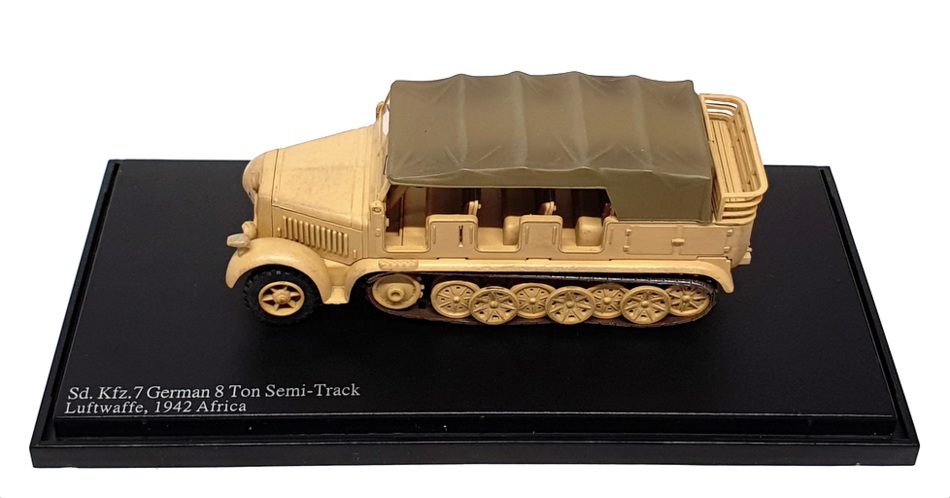 Hobby Master 1/72 Scale HG5002 German Sd.Kfz.7 8T Semi-Track Luftwaffe Africa 42