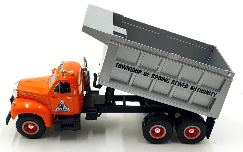 First Gear 1/34 Scale 19-2053 1960 Model B-61 Mack Dump Truck Township Of Spring