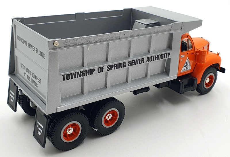 First Gear 1/34 Scale 19-2053 1960 Model B-61 Mack Dump Truck Township Of Spring
