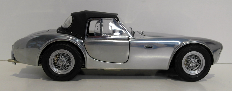 Exoto 1/18 Scale 18122 1962 Shelby Cobra 260 Polished