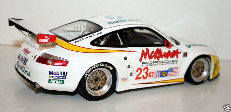 MINICHAMPS 1/18 - 100 046423 PORSCHE 911 GT3 RSR CLASS WINNERS 12H SEBRING 2004