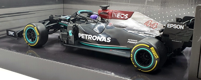 COCHE DE RADIOCONTROL Maisto TECH 1:24 Mercedes-AMG F1 W12 E Performance Formula Racing EUR 58,92 - ES