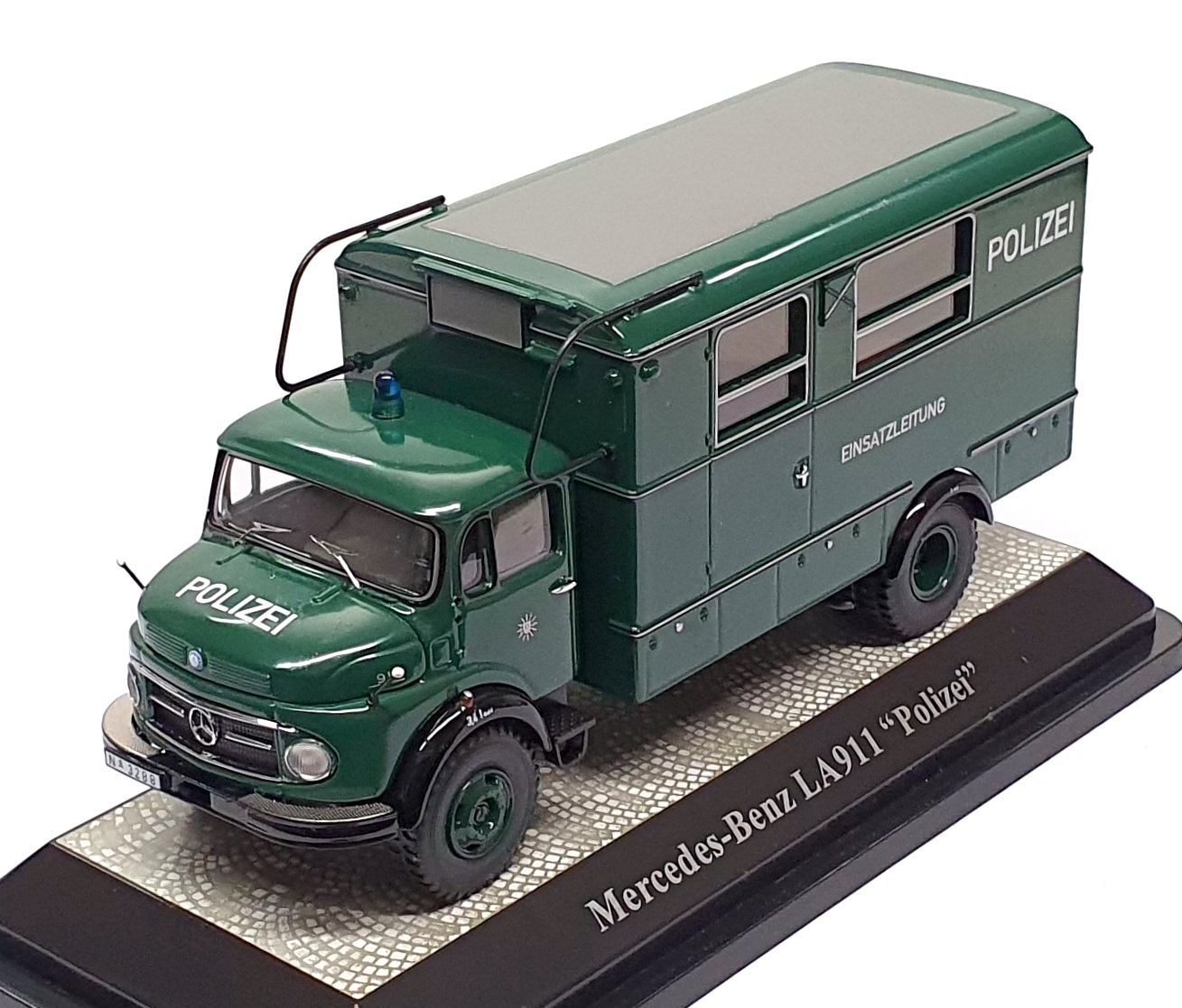 Premium ClassiXXs 1/43 Scale 12003 - Mercedes Benz LA911 Polizei - Green Premium ClassiXXs 1/43 Scale 12003 - Mercedes Benz LA911 Polizei - Green