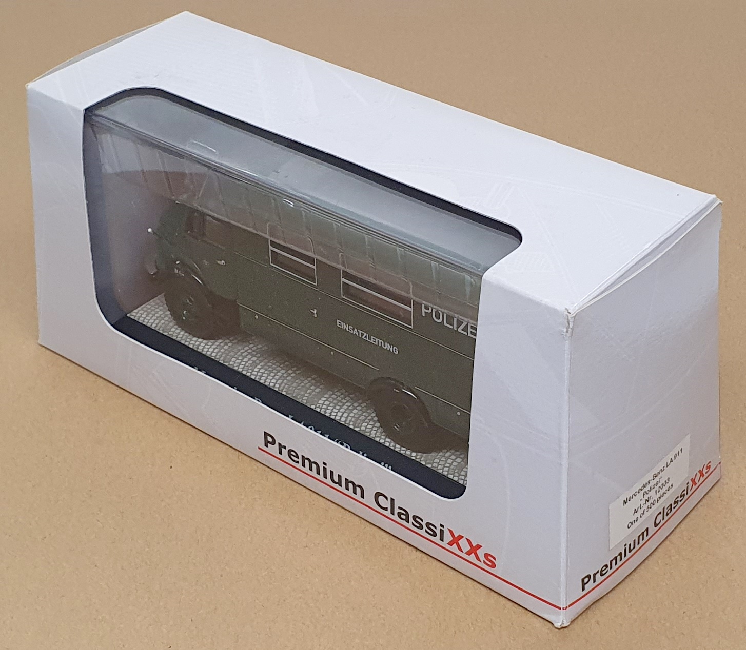Premium ClassiXXs 1/43 Scale 12003 - Mercedes Benz LA911 Polizei - Green Premium ClassiXXs 1/43 Scale 12003 - Mercedes Benz LA911 Polizei - Green
