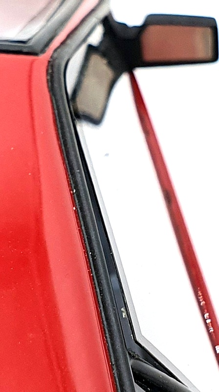 Otto Mobile 1/18 Scale Resin OT023 - Renault Fuego Turbo - Red