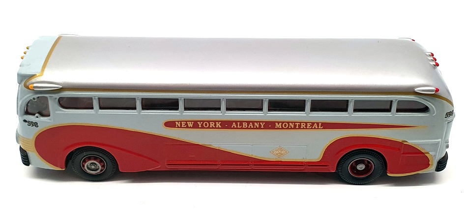Corgi Yellow Coach 743 Greyhound to LA 1:50 - Big Bill's Die Cast