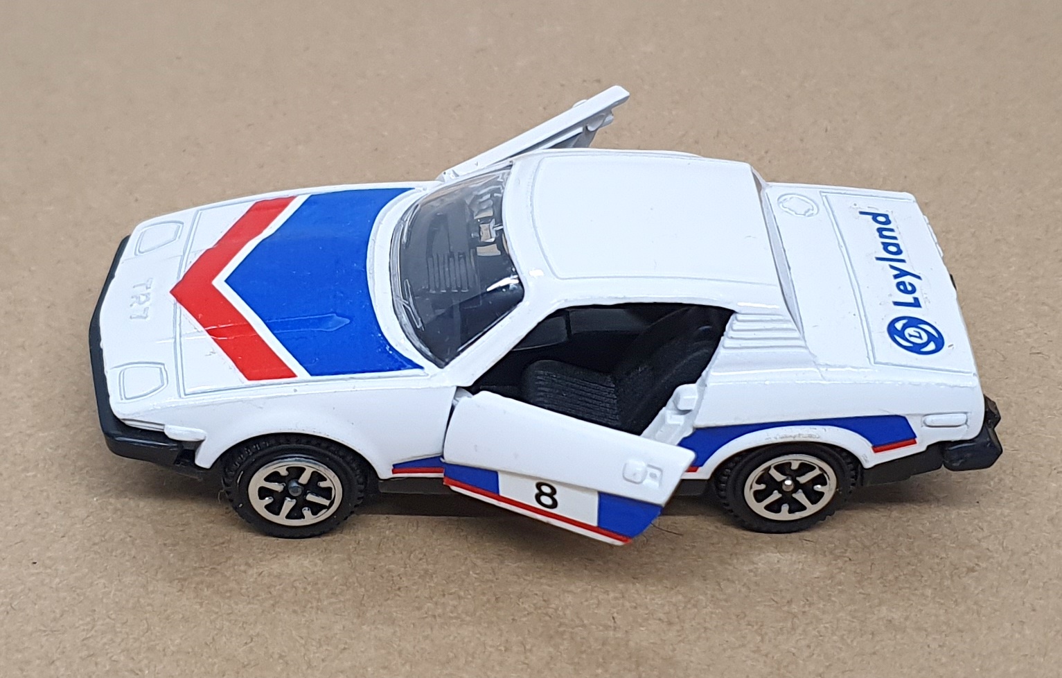 Dinky Toys Original Diecast 207 - Triumph TR7 Rally #8 - White/Blue/Red Dinky Toys Original Diecast 207 - Triumph TR7 Rally #8 - White/Blue/Red