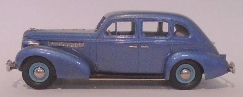 Brooklin Models 1/43 Scale BC006 - 1937 Buick 4-Door Plain Back Sedan M-47 Blue