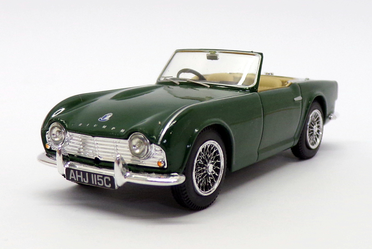 Vanguards 1/43 Scale VA11504 - Triumph TR4 - British Racing Green | eBay