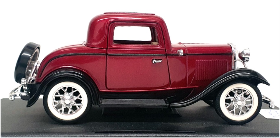 Superior Models 1/30 Scale 24723 - 1932 Customized Ford V8 Coupe - Deep Red 