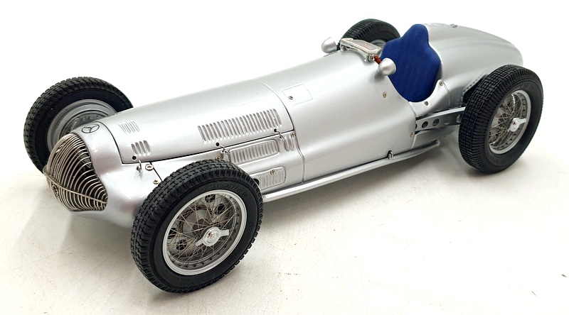 CMC Mercedes Benz W154 1938 1:18モデル CMC 1/18 Scale Diecast DC18924S - Mercedes-Benz W154 1938 - Silver