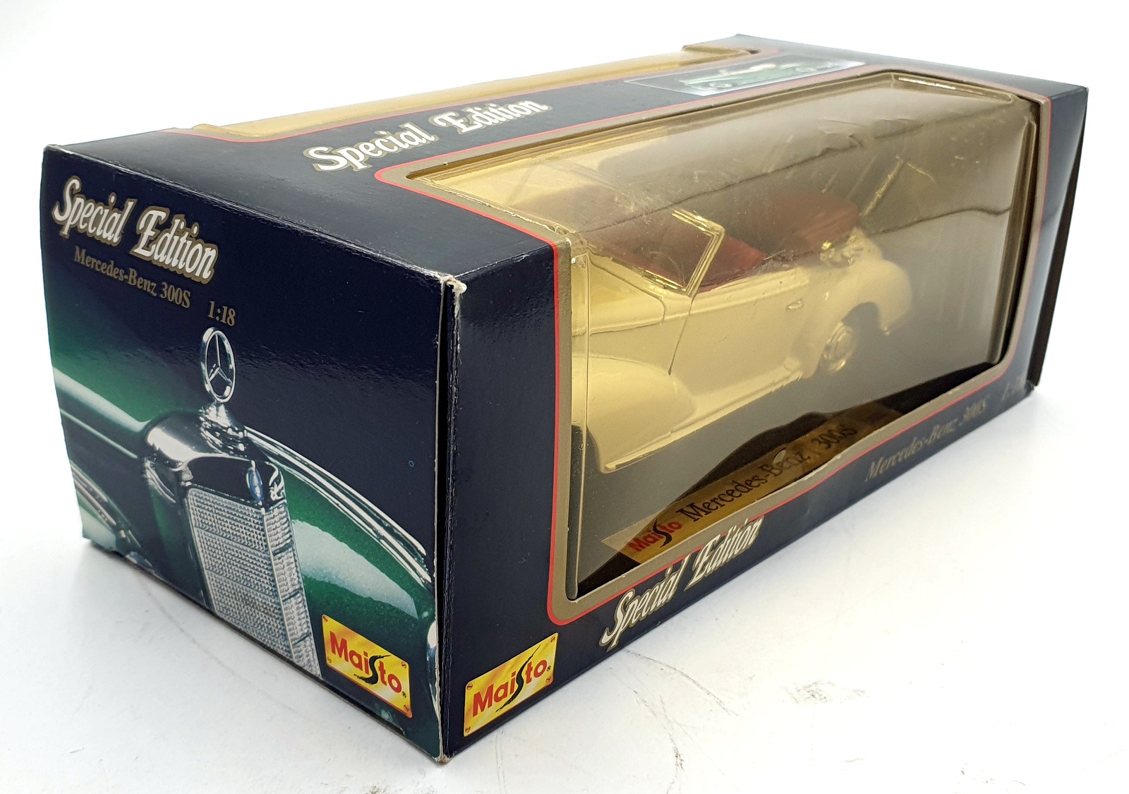 Maisto 1/18 Scale Diecast 31806 - Mercedes Benz 300S 1955 - White