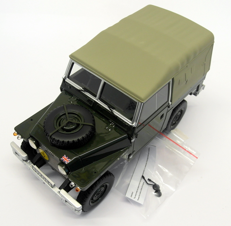 BOS 1/18 Scale Model Car - BOS356 Land Rover Lightweight S2A Soft Top ...